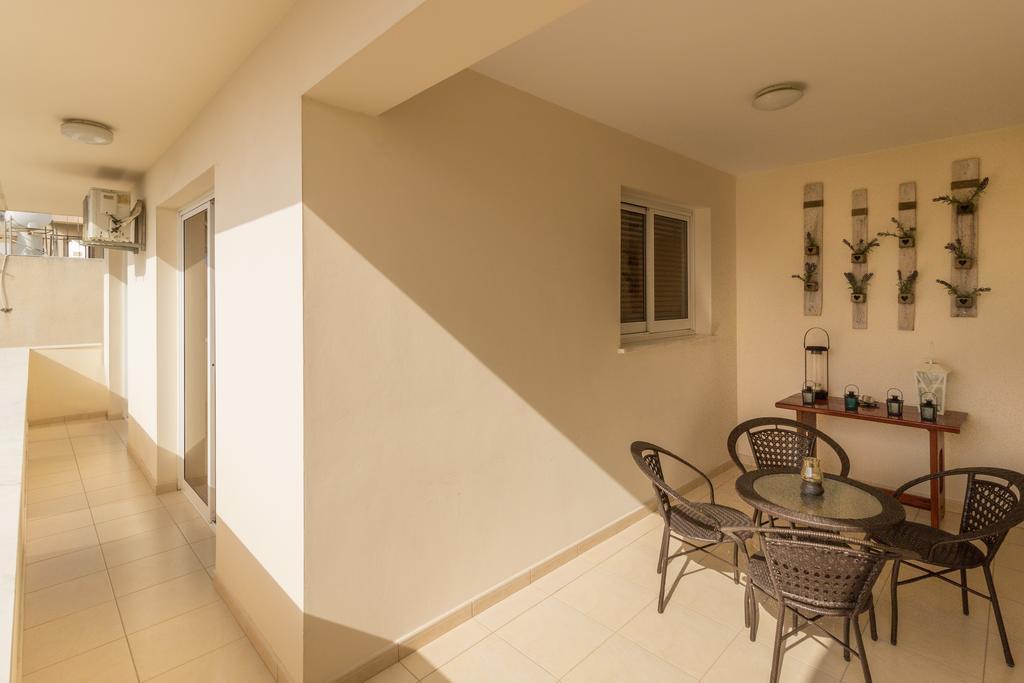 Elena Court Apt 401 Larnaca Exterior photo